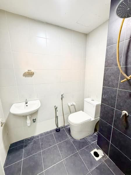 Apartment for Sale at D'Cerrum Apartment - Azli Ibrahim - Bathroom - PropertyGuru.com.my