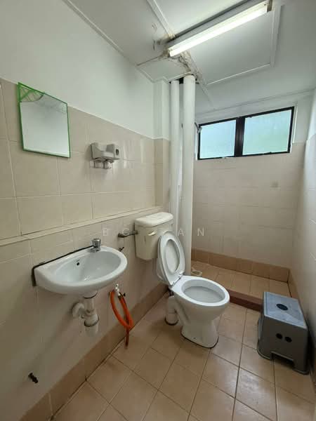 Apartment for Sale at Ixora - BC TAN - Bathroom - PropertyGuru.com.my