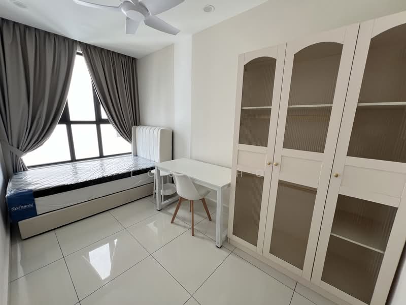 Servis Apartment untuk Disewa di The New Duo @ Edumetro - Louis Ho - Bedroom - PropertyGuru.com.my