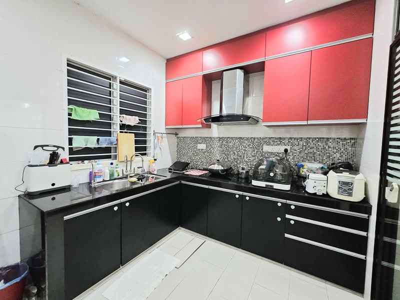 Rumah Teres 2 Tingkat untuk Dijual di Taman Putra Prima (Puchong) - Wendy Chin - Kitchen - PropertyGuru.com.my