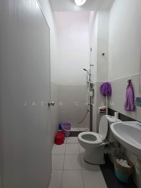 Rumah Teres 2 Tingkat untuk Dijual di Setia Tropika (Johor Bahru) - Jason Chiam - Bathroom - PropertyGuru.com.my