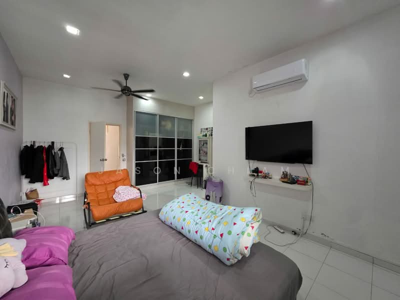 Rumah Teres 2 Tingkat untuk Dijual di Setia Tropika (Johor Bahru) - Jason Chiam - PropertyGuru.com.my