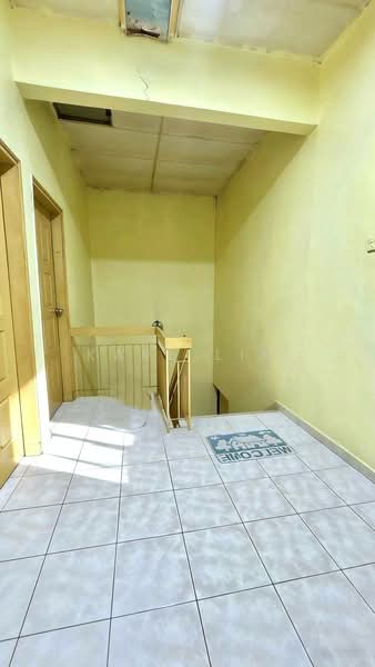 2-storey Terraced House for Sale in Taman Desa Cemerlang (Ulu Tiram) - Karl Lim - Entrance - PropertyGuru.com.my