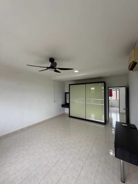 Flat for Sale at Taman Nusa Bestari - NG ZEN XI - Bedroom - PropertyGuru.com.my