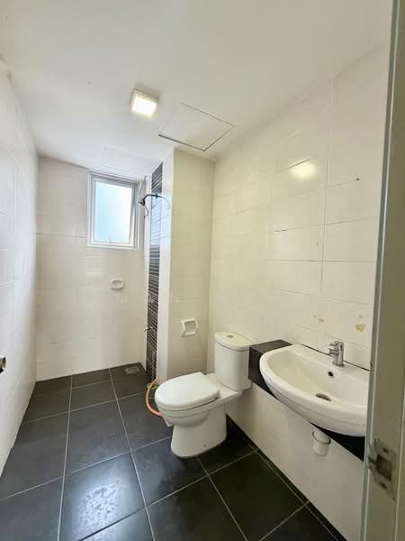 Apartment for Sale at Putra 1 - Ilman Nahri - Bathroom - PropertyGuru.com.my