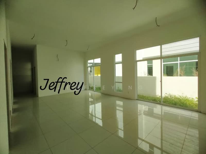 Rumah Berkembar untuk Dijual di Hijauan Hills (Simpang Ampat) - Jeffrey Ng - Living Room - PropertyGuru.com.my