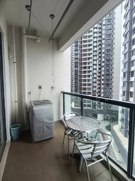 Servis Apartment untuk Dijual di R&F Princess Cove Phase 1 - Benjamin Oh - Balcony - PropertyGuru.com.my