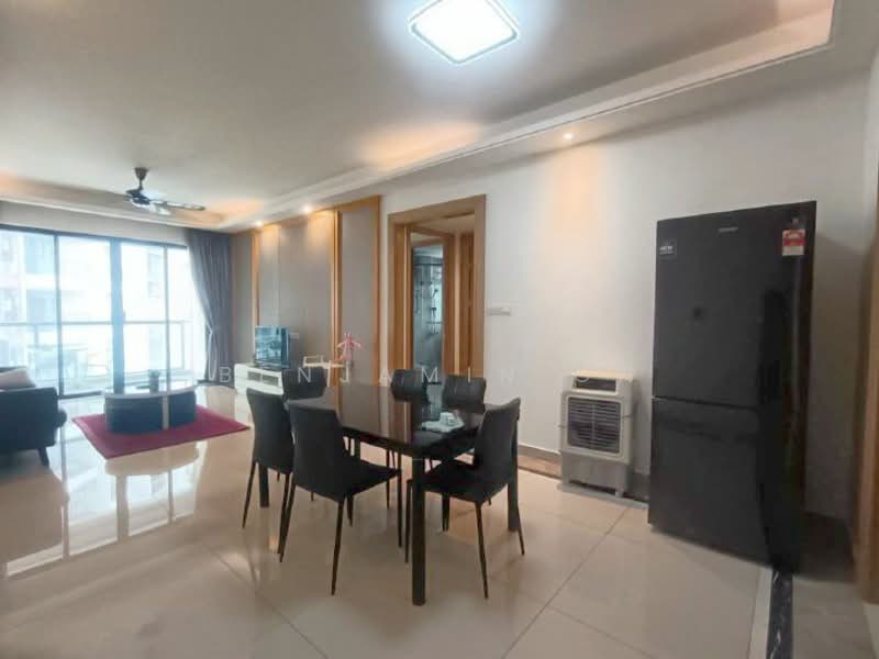 Servis Apartment untuk Dijual di R&F Princess Cove Phase 1 - Benjamin Oh - Living Room - PropertyGuru.com.my