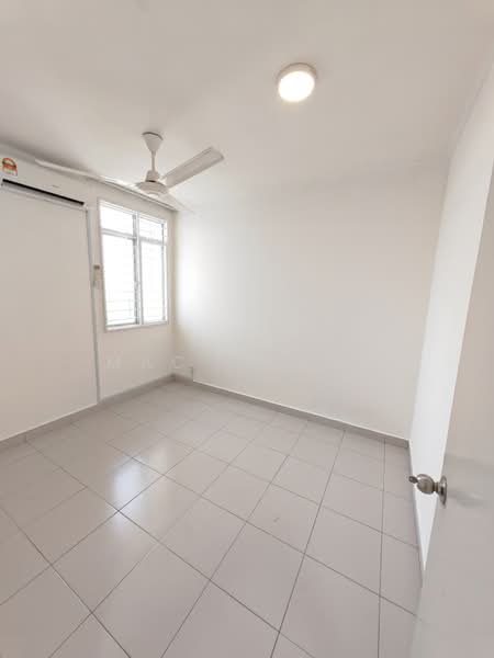 Apartment for Rent at D'Cerrum Apartment - Mac Chong - Interior - PropertyGuru.com.my