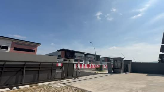 Warehouse for Rent in Elmina West (Sungai Buloh) - Steven Leong - PropertyGuru.com.my