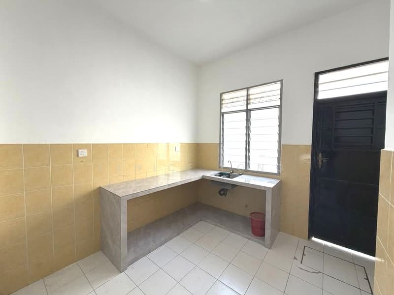 Rumah Teres 2 Tingkat untuk Dijual di Bandar Jaya Putra (Johor Bahru) - Janice Yong - Kitchen - PropertyGuru.com.my
