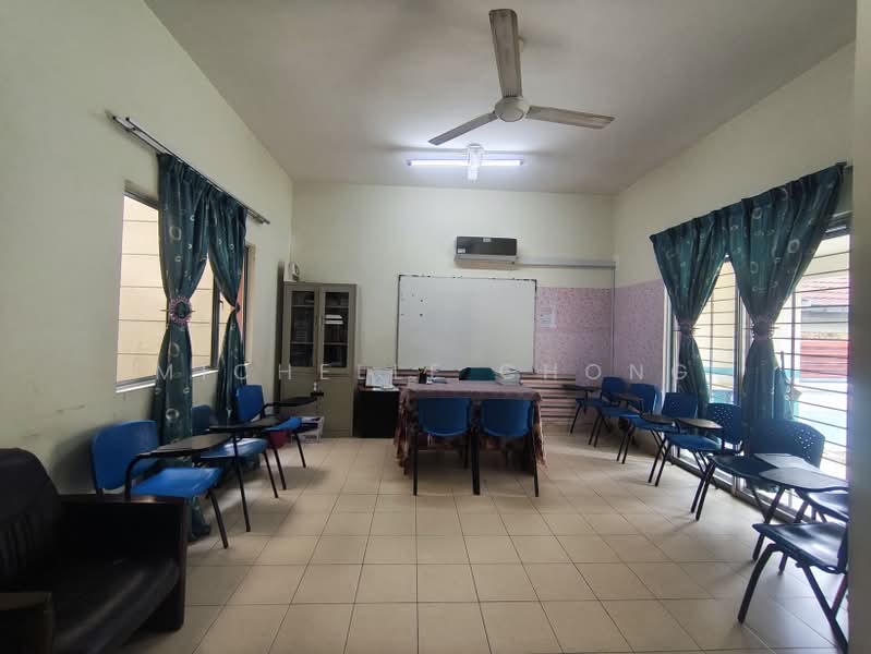 2-storey Terraced House for Sale in Denai Alam (Shah Alam) - Michelle Chong - Classroom - PropertyGuru.com.my