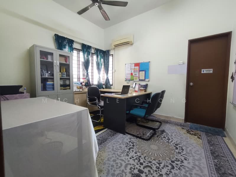 2-storey Terraced House for Sale in Denai Alam (Shah Alam) - Michelle Chong - Study - PropertyGuru.com.my