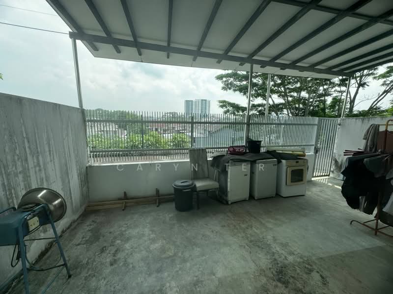 Rumah Teres 2 Tingkat untuk Dijual di Taman Damansara Aliff (Tampoi) - Caryn Ter - Balcony - PropertyGuru.com.my