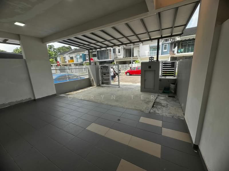 Rumah Teres 2 Tingkat untuk Dijual di Taman Damansara Aliff (Tampoi) - Caryn Ter - Exterior - PropertyGuru.com.my