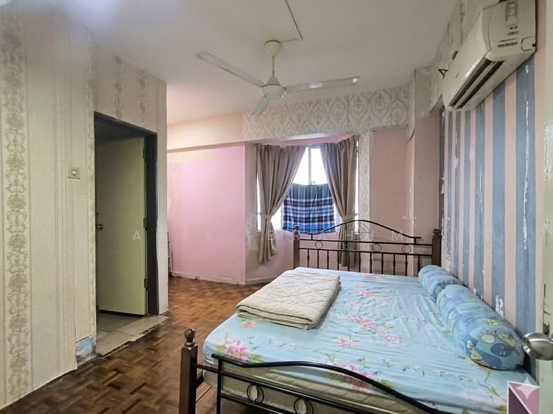 Apartment for Sale at Tasik Heights Apartment - Azli Ibrahim - Bedroom - PropertyGuru.com.my