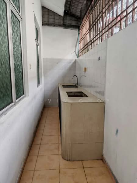 1-storey Terraced House for Sale in Bukit Indah (Iskandar Puteri (Nusajaya)) - Kelvin Chop - Kitchen - PropertyGuru.com.my