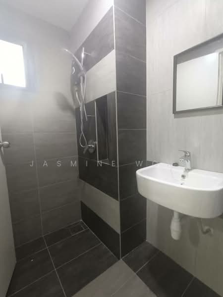 Kondominium untuk Disewa di Aster Residence - Jasmine Wong - Bathroom - PropertyGuru.com.my