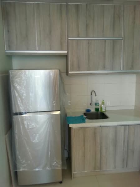 Kondominium untuk Dijual di The Z Residence - Cassie Lian - Kitchen - PropertyGuru.com.my