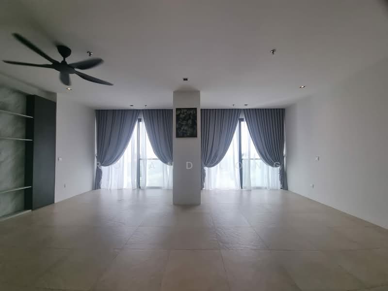 Servis Apartment untuk Disewa di Lumi Tropicana Serviced Residence - Roland Long - Living Room - PropertyGuru.com.my