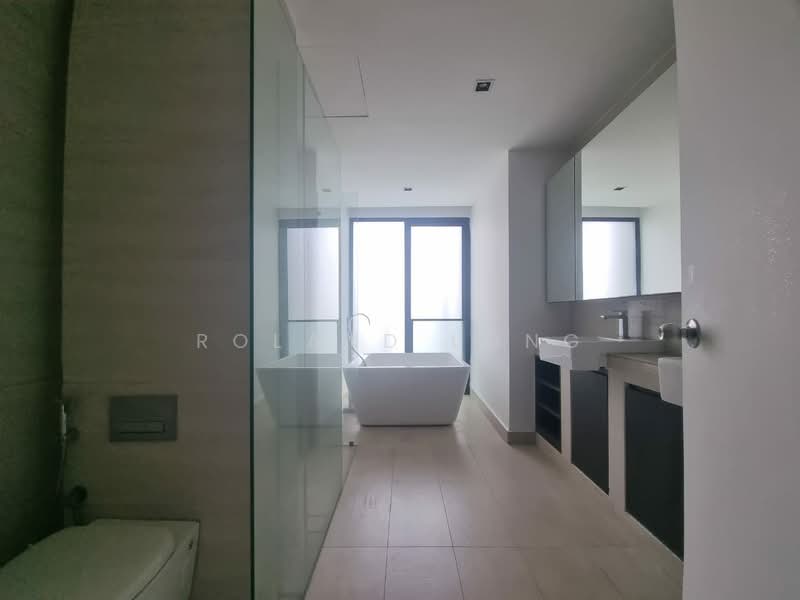 Servis Apartment untuk Disewa di Lumi Tropicana Serviced Residence - Roland Long - Bathroom - PropertyGuru.com.my