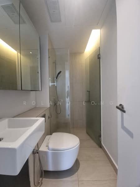 Servis Apartment untuk Disewa di Lumi Tropicana Serviced Residence - Roland Long - Bathroom - PropertyGuru.com.my