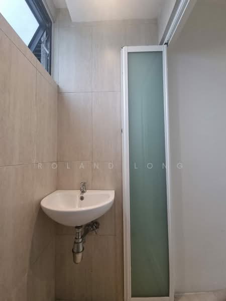 Servis Apartment untuk Disewa di Lumi Tropicana Serviced Residence - Roland Long - Bathroom - PropertyGuru.com.my