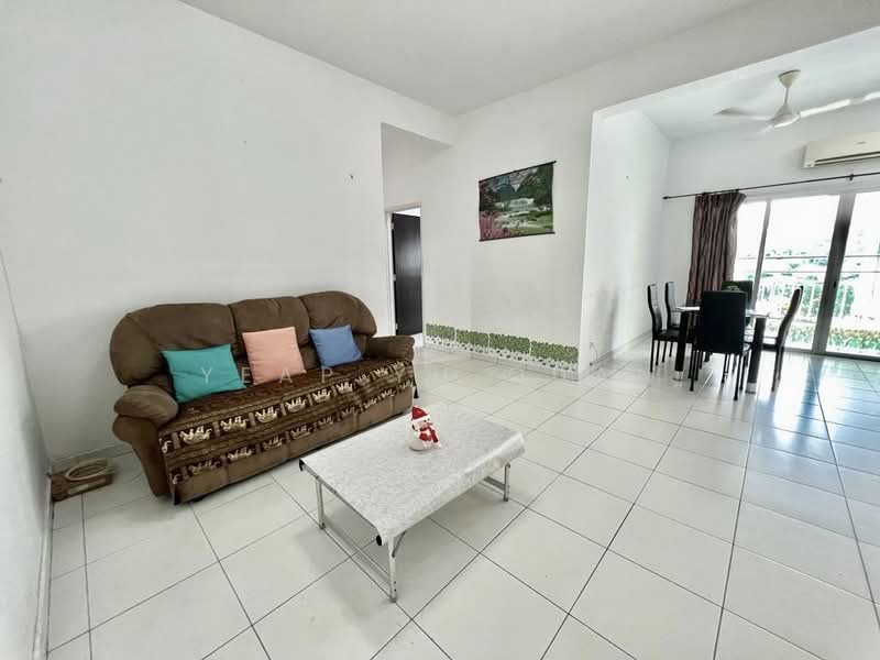 Pangsapuri untuk Dijual di One World 2 (1-Sky) - Yeap Yu Quan - Living Room - PropertyGuru.com.my