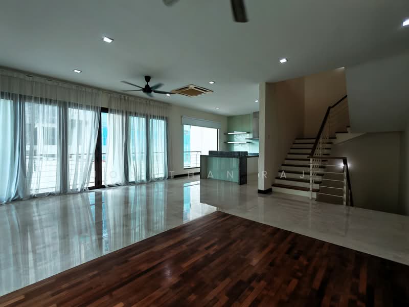 Rumah Berkembar untuk Dijual di Mont Kiara (Kuala Lumpur) - Jonathan Raj - Living Room - PropertyGuru.com.my