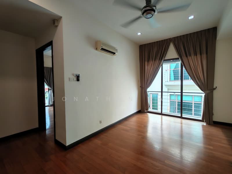 Rumah Berkembar untuk Dijual di Mont Kiara (Kuala Lumpur) - Jonathan Raj - Living Room - PropertyGuru.com.my