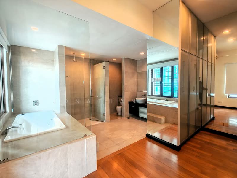 Rumah Berkembar untuk Dijual di Mont Kiara (Kuala Lumpur) - Jonathan Raj - Bathroom - PropertyGuru.com.my
