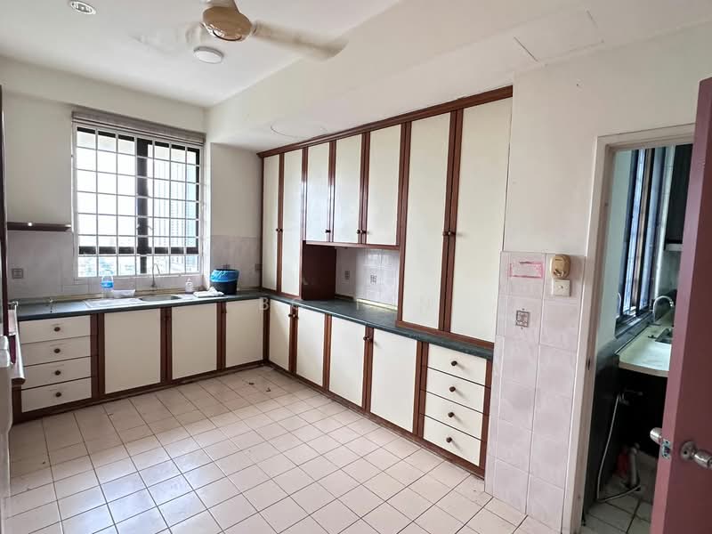 Kondominium untuk Dijual di Villa Angsana - BC TAN - Kitchen - PropertyGuru.com.my