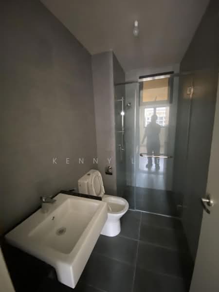 Servis Apartment untuk Dijual di Sunway Avila Residences - Kenny Lee - Bathroom - PropertyGuru.com.my
