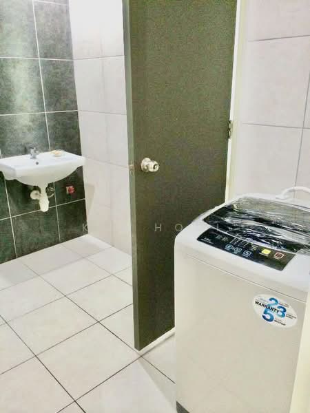 Service Residence for Rent at Tamarind Suites - Kar Hooi - Bathroom - PropertyGuru.com.my