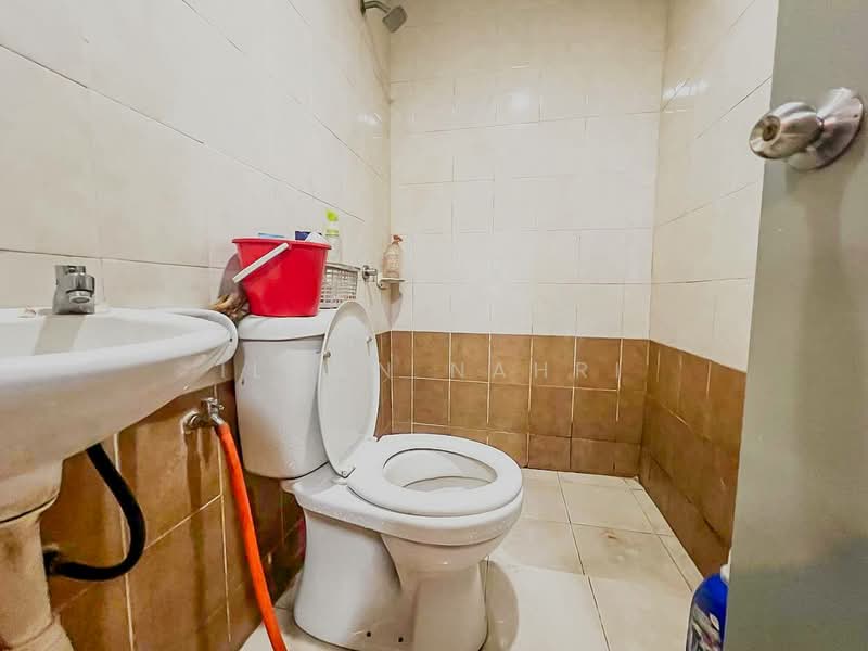Kondominium untuk Dijual di Prima U1 - Ilman Nahri - Bathroom - PropertyGuru.com.my
