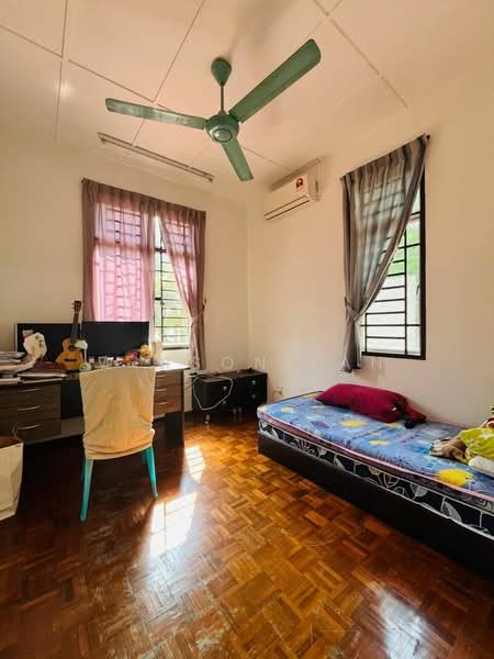 Rumah Teres 2 Tingkat untuk Dijual di Taman Setia Indah (Tebrau) - Winson Tan - Bedroom - PropertyGuru.com.my