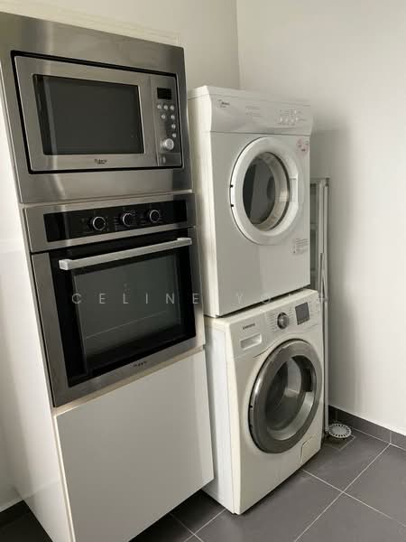Servis Apartment untuk Dijual di Sky Loft Premium Suites - Celine Yong - Kitchen - PropertyGuru.com.my