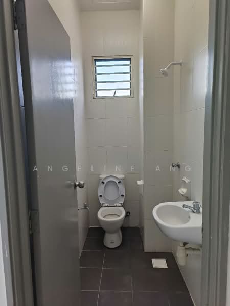 Condominium for Rent at Riverdale @ Usj One Park - ANGELINE ANG - Bathroom - PropertyGuru.com.my