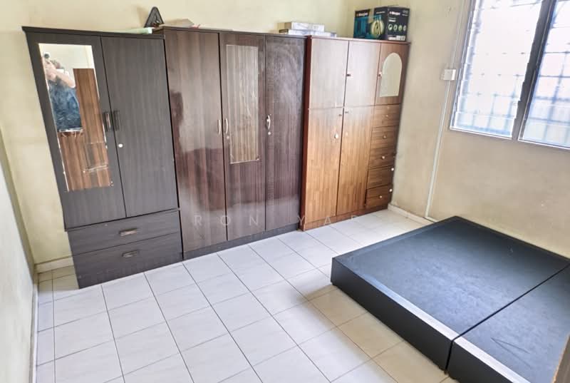 Rumah Flat untuk Dijual di Putri Laksamana - Ron Yap - Bedroom - PropertyGuru.com.my