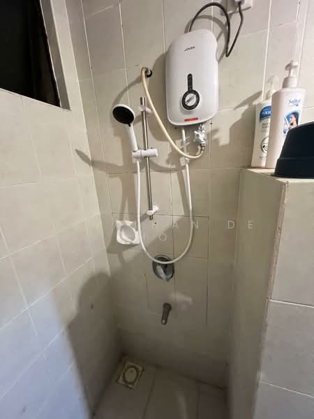 Condominium for Rent at Casa Tropicana - Jonathan De Ho - Bathroom - PropertyGuru.com.my
