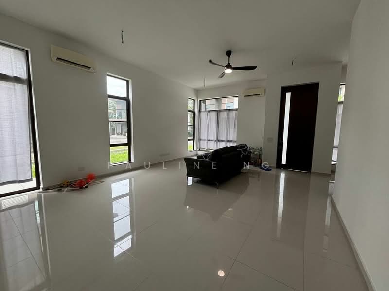 Rumah Berkembar untuk Disewa di Iskandar Puteri (Nusajaya) (Johor) - Pauline Ng - Living Room - PropertyGuru.com.my