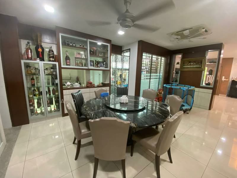 Semi-Detached House for Sale in Taman Sutera Utama (Skudai) - Adeline Soh - Dining Room - PropertyGuru.com.my