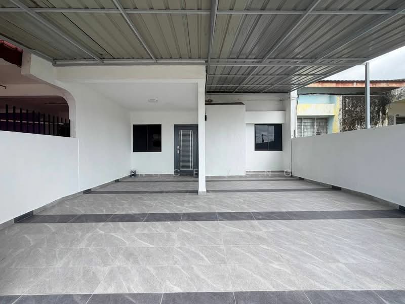 Rumah Teres 1 Tingkat untuk Dijual di Taman Air Biru (Pasir Gudang) - Janice Yong - Exterior - PropertyGuru.com.my