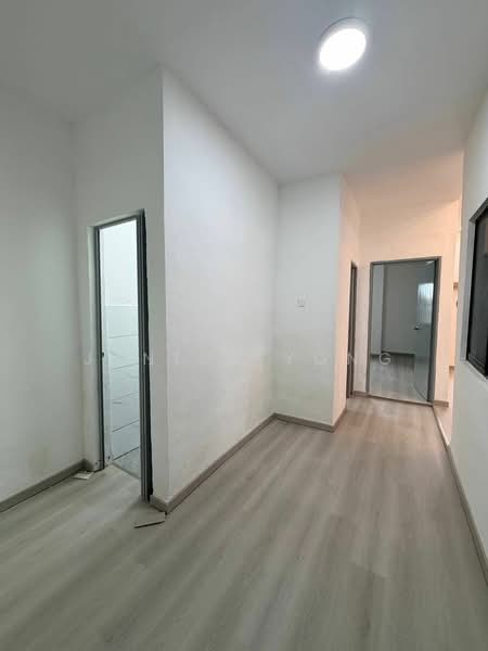Rumah Teres 1 Tingkat untuk Dijual di Taman Air Biru (Pasir Gudang) - Janice Yong - Corridor - PropertyGuru.com.my