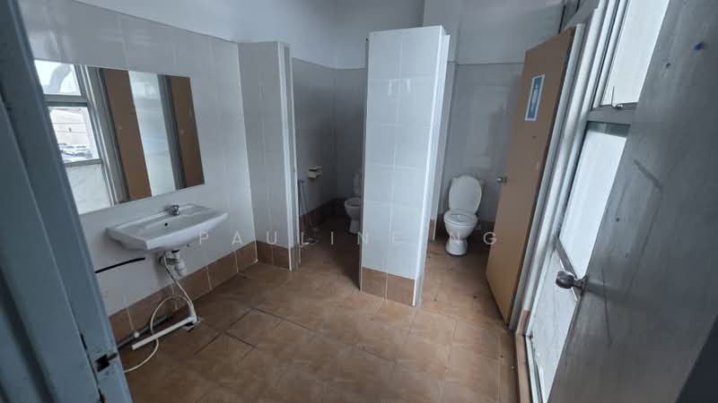 Cluster Factory for Rent in Johor Bahru (Johor) - Pauline Ng - Bathroom - PropertyGuru.com.my
