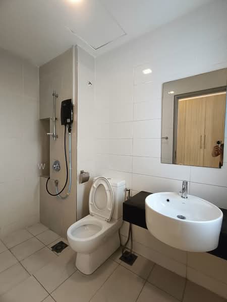 Service Residence for Rent at Residences @ 1 Tebrau - Wallace Ang - Bathroom - PropertyGuru.com.my