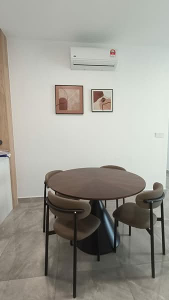 Servis Apartment untuk Disewa di Ruby Seapark - Karen Ang - Dining Room - PropertyGuru.com.my