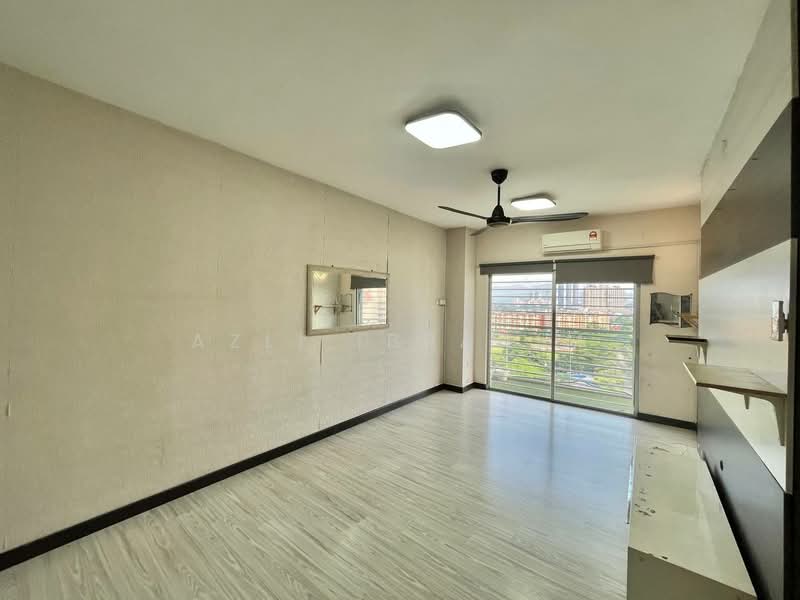 Kondominium untuk Dijual di Casa Idaman - Azli Ibrahim - Living Room - PropertyGuru.com.my