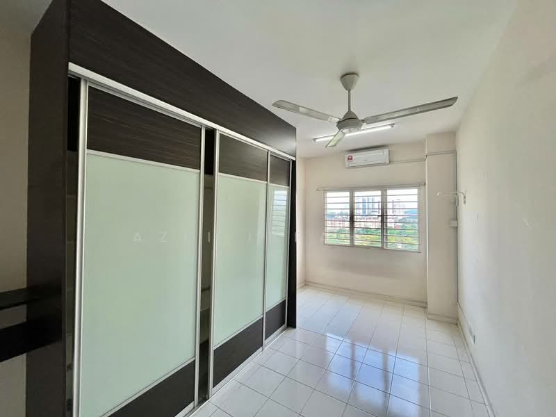 Kondominium untuk Dijual di Casa Idaman - Azli Ibrahim - Bedroom - PropertyGuru.com.my
