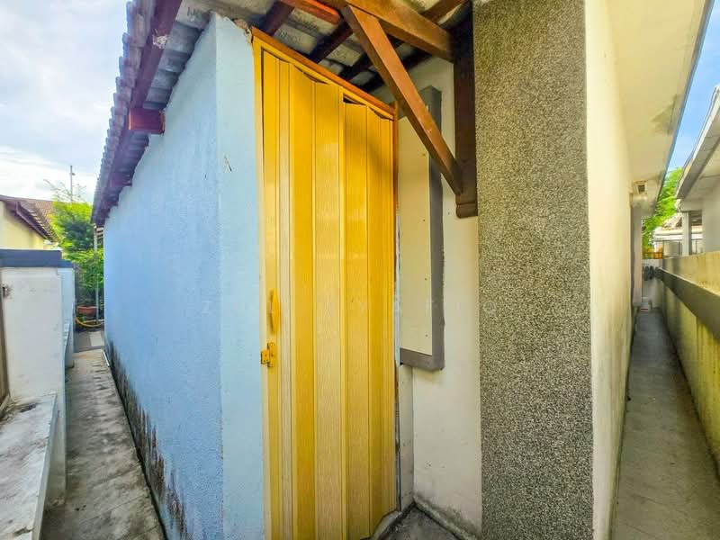 Semi-Detached House for Sale in Taman Saujana Emas (Kajang) - Zul Syafiq - Exterior - PropertyGuru.com.my